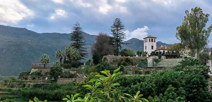 Palacete De Cazulas Acomodação com café da manhã  Granada